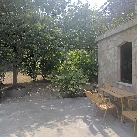 Makeljica House