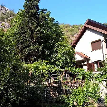 Apartman Makeljica House
